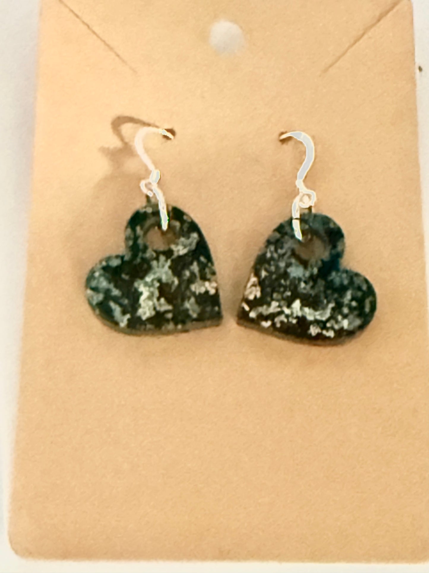 Small green heart earings